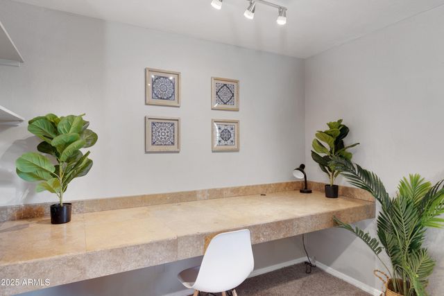 6532 E CYPRESS Street, Scottsdale, AZ 85257