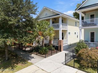 617 S 5th Avenue, Wilmington, NC 28401