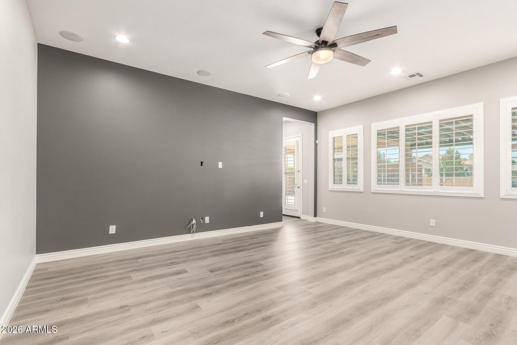 Image 11 of property listing at 3016 N GLENVIEW --, Mesa, AZ 85213