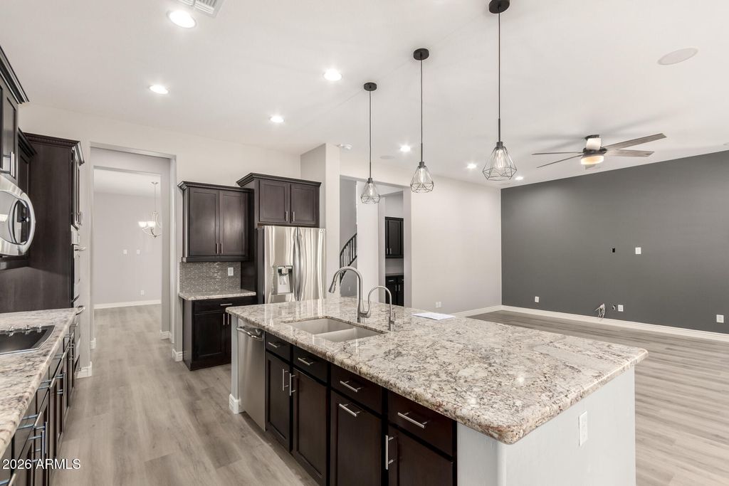 Image 16 of property listing at 3016 N GLENVIEW --, Mesa, AZ 85213