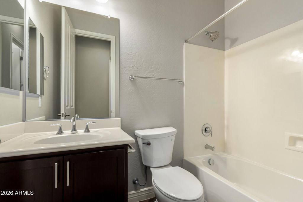 Image 43 of property listing at 3016 N GLENVIEW --, Mesa, AZ 85213