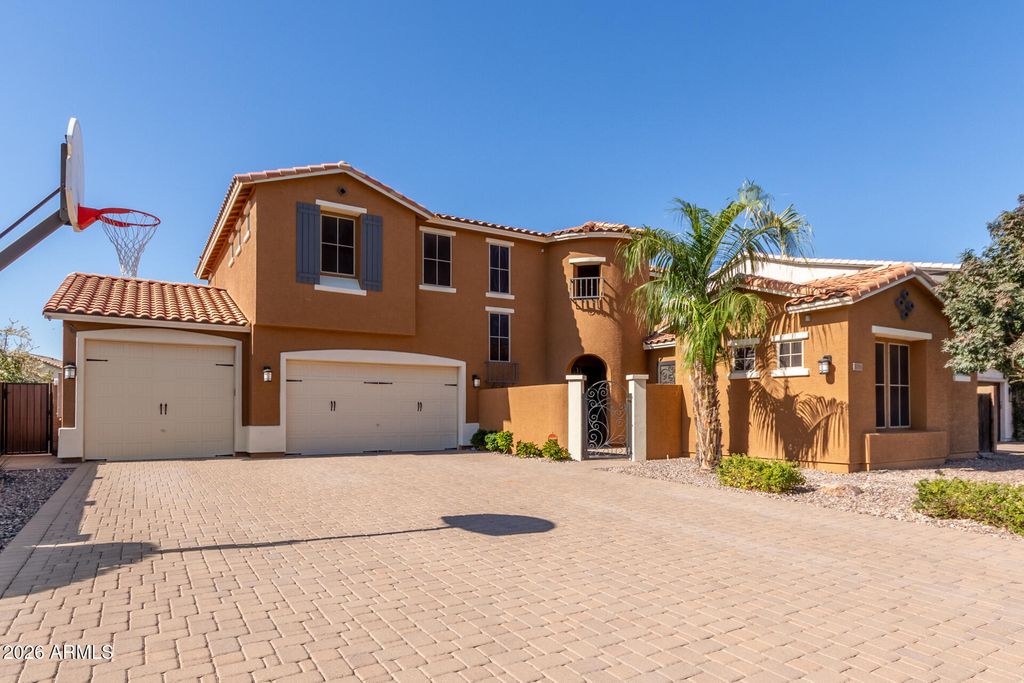 Image 7 of property listing at 3016 N GLENVIEW --, Mesa, AZ 85213