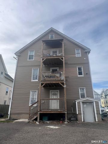 727 East Street, New Britain, CT 06051