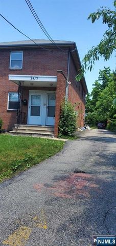 201 Fort Lee Road D, Leonia, NJ 07605