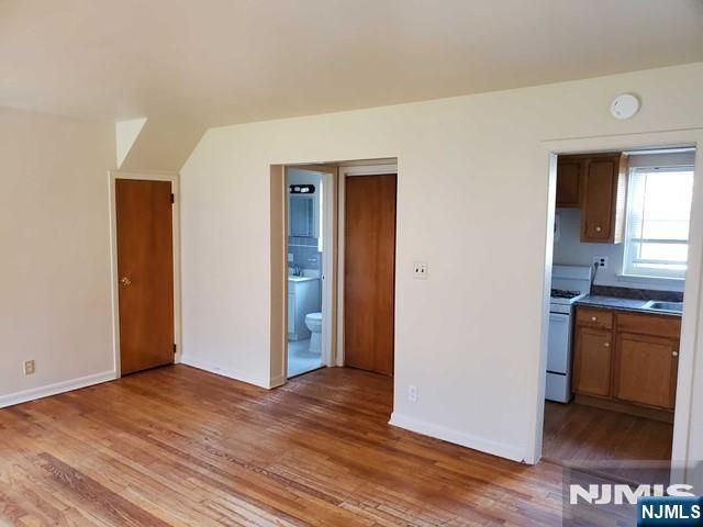 201 Fort Lee Road D, Leonia, NJ 07605