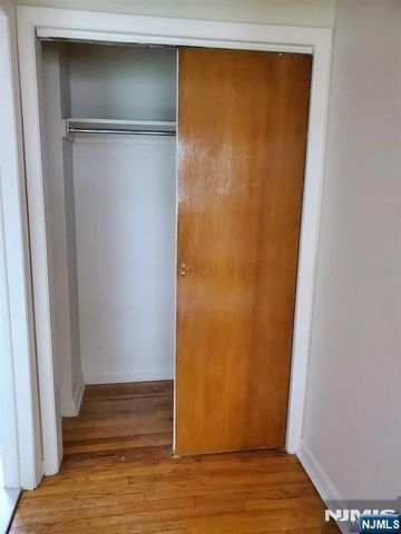 201 Fort Lee Road D, Leonia, NJ 07605