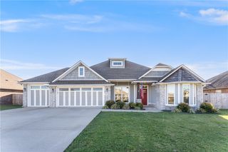 210 Adams Street, Pea Ridge, AR 72751