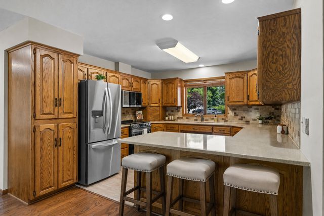 1150 Menke Circle, Shakopee, MN 55379