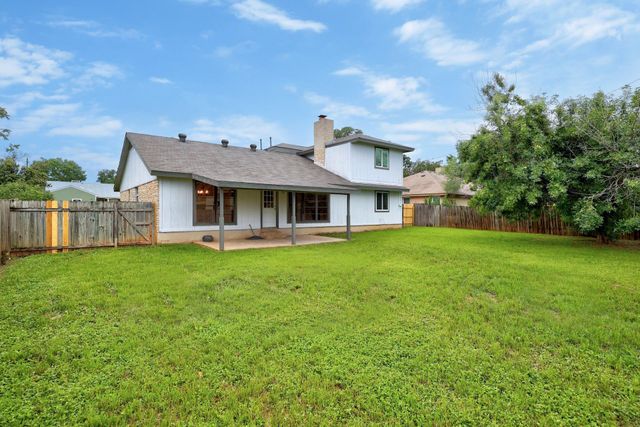 200 Woodmont DR, Georgetown, TX 78628