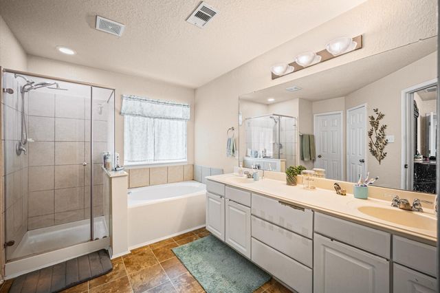 2811 Briar Breeze Drive, Rosenberg, TX 77471