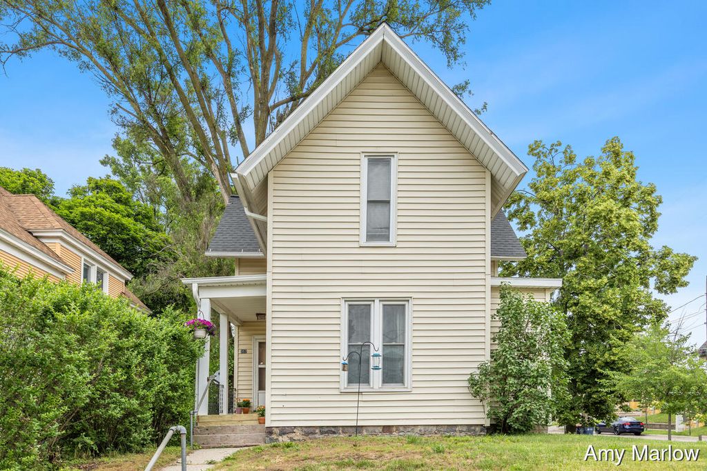 357 Quimby Street NE, Grand Rapids, MI 49505