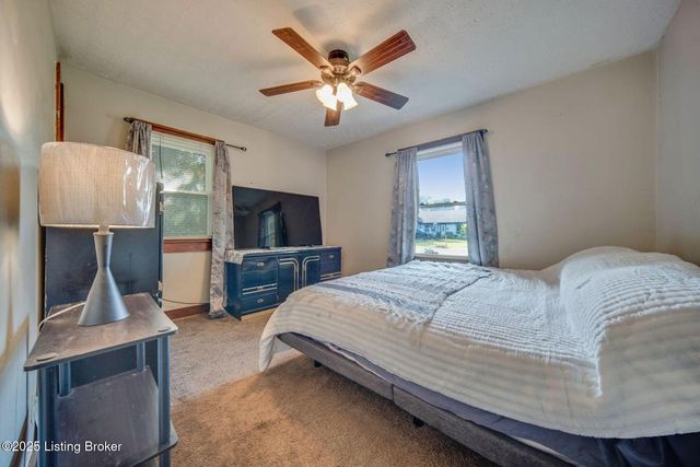 3713 Glengyle Ave, Louisville, KY 40218