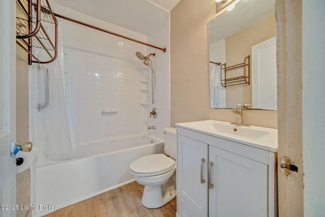 3713 Glengyle Ave, Louisville, KY 40218
