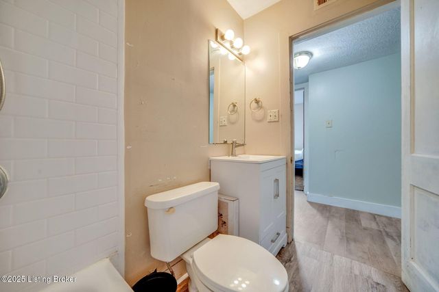 3713 Glengyle Ave, Louisville, KY 40218