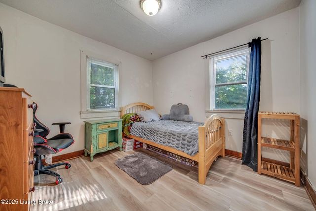 3713 Glengyle Ave, Louisville, KY 40218