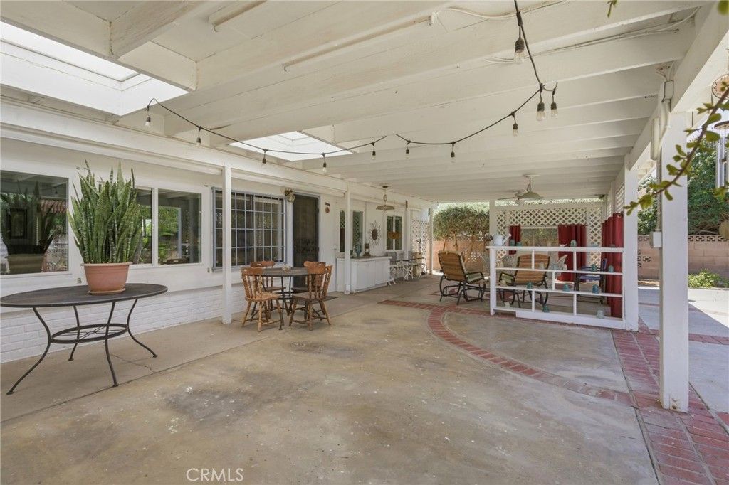 Image 26 of property listing at 411 Brentwood, Hemet, CA 92543
