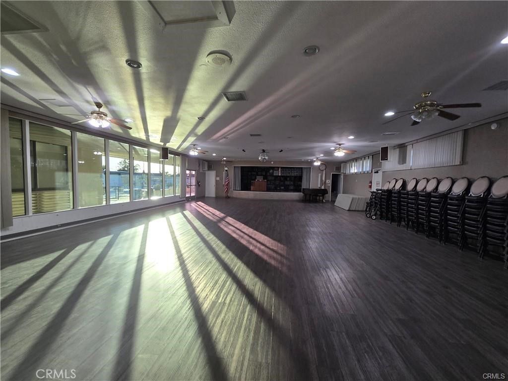 Image 34 of property listing at 411 Brentwood, Hemet, CA 92543
