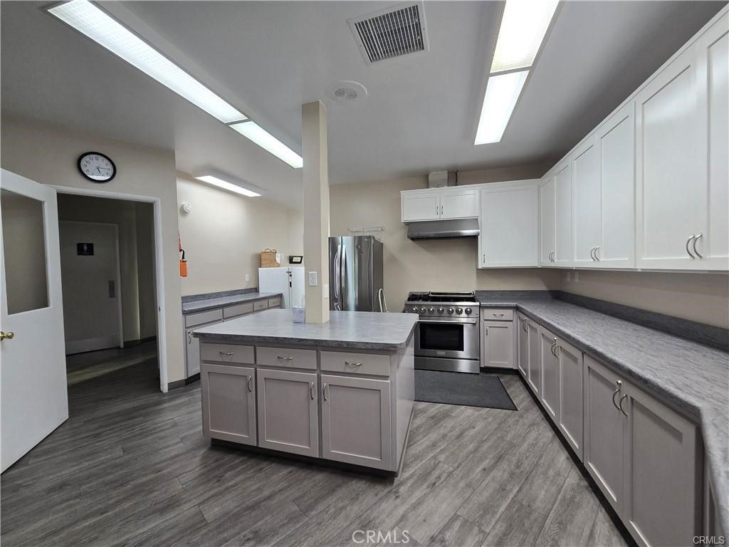 Image 35 of property listing at 411 Brentwood, Hemet, CA 92543