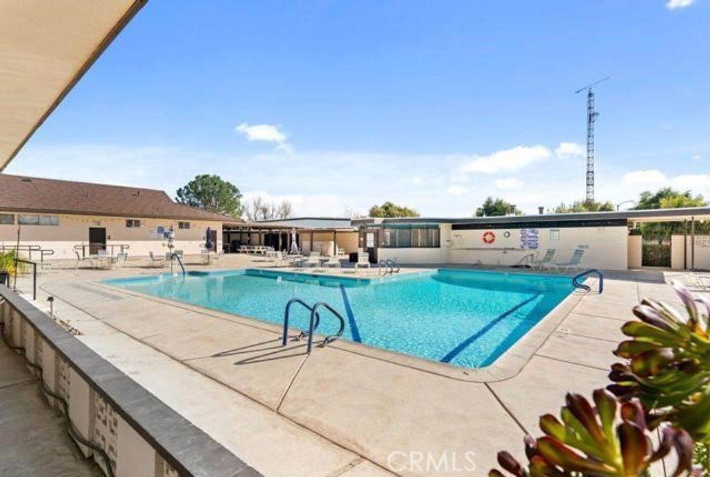 Image 40 of property listing at 411 Brentwood, Hemet, CA 92543
