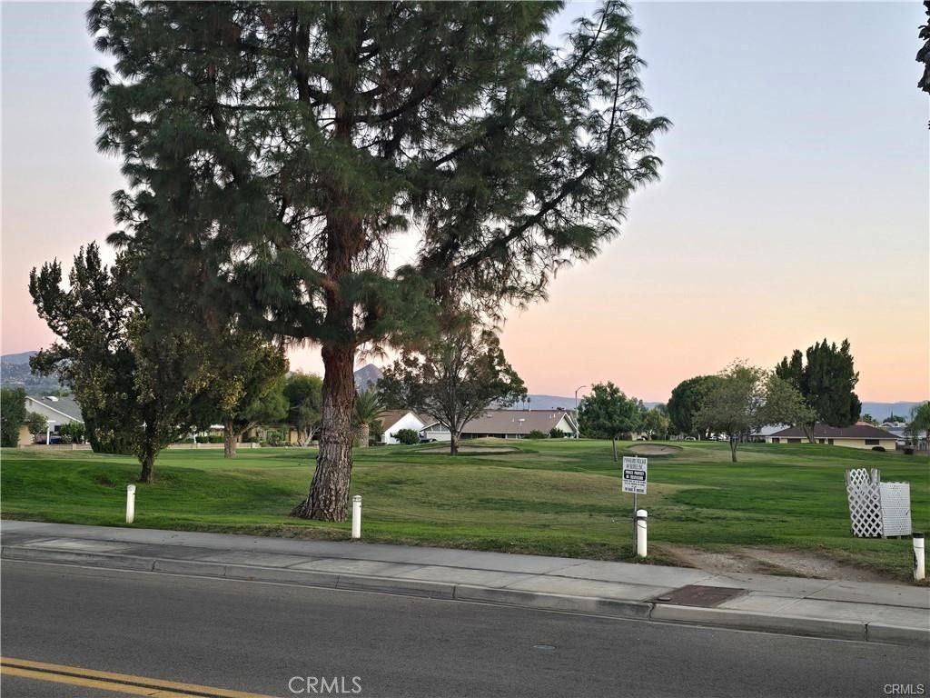 Image 41 of property listing at 411 Brentwood, Hemet, CA 92543