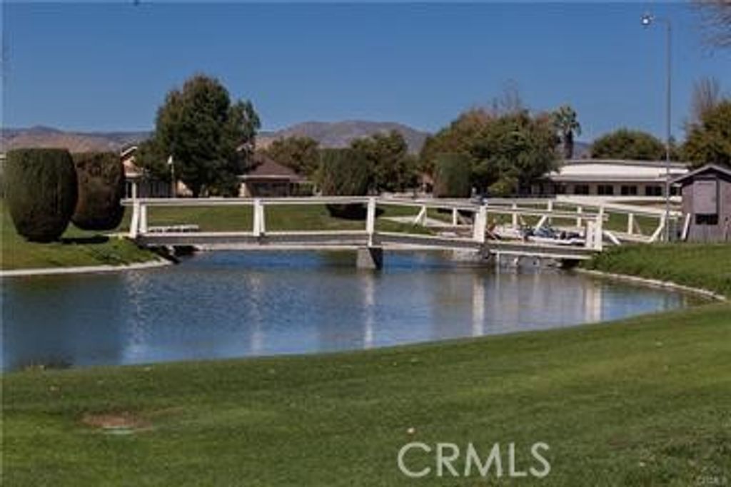 Image 42 of property listing at 411 Brentwood, Hemet, CA 92543