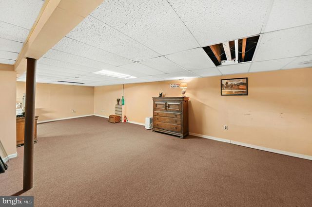 840 ROGER RD, Warminster, PA 18974