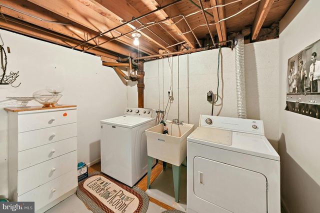 840 ROGER RD, Warminster, PA 18974