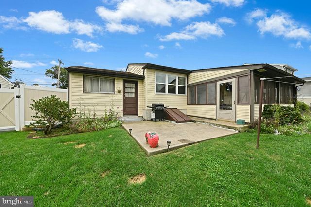 840 ROGER RD, Warminster, PA 18974