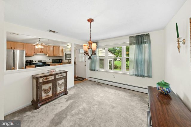 840 ROGER RD, Warminster, PA 18974