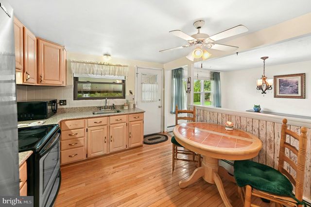 840 ROGER RD, Warminster, PA 18974