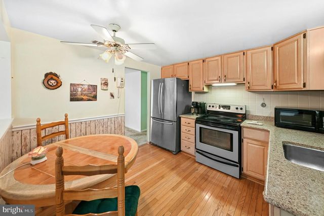 840 ROGER RD, Warminster, PA 18974