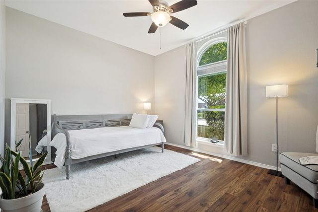 1325 Falcon Drive, Lewisville, TX 75077