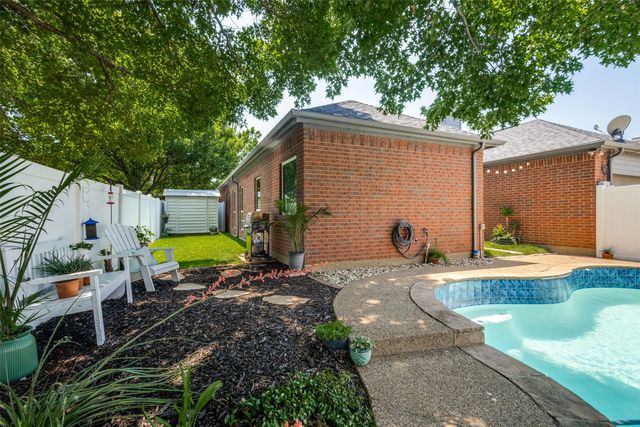1325 Falcon Drive, Lewisville, TX 75077