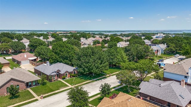 1325 Falcon Drive, Lewisville, TX 75077