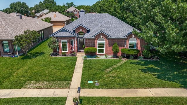 1325 Falcon Drive, Lewisville, TX 75077