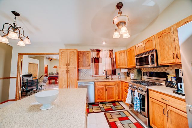695 Cherokee Drive, Bourbonnais, IL 60914