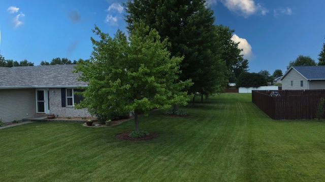 695 Cherokee Drive, Bourbonnais, IL 60914