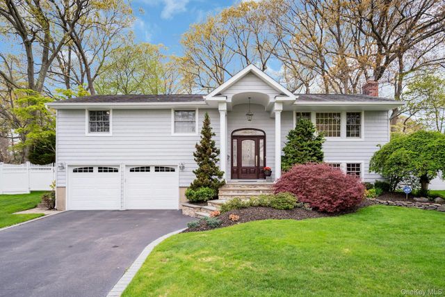 22 Abbey Drive, Commack, NY 11725