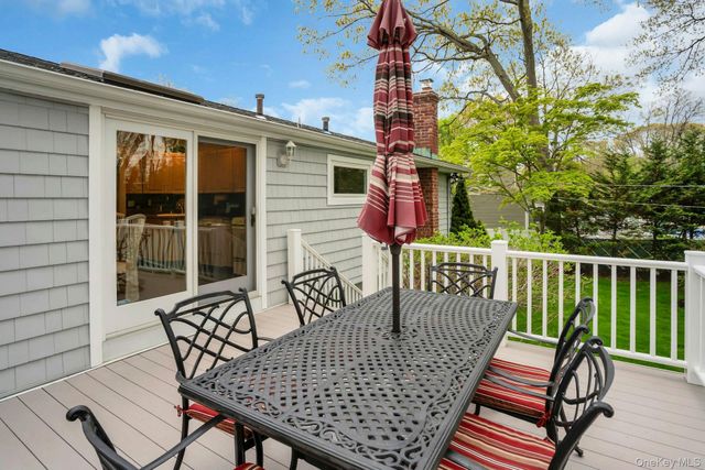 22 Abbey Drive, Commack, NY 11725