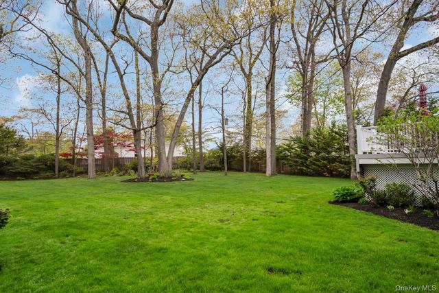 22 Abbey Drive, Commack, NY 11725