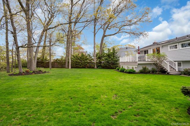 22 Abbey Drive, Commack, NY 11725