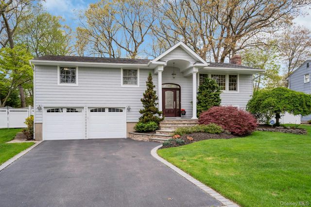 22 Abbey Drive, Commack, NY 11725