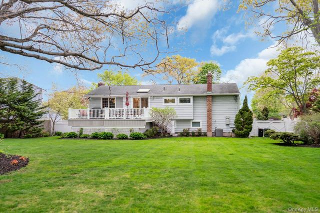 22 Abbey Drive, Commack, NY 11725