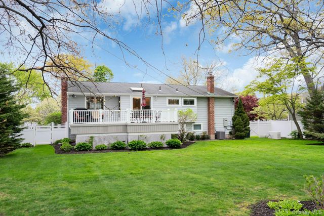 22 Abbey Drive, Commack, NY 11725