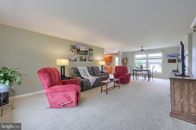 3949 BIRCHWOOD LN, Columbia, PA 17512