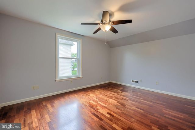 3949 BIRCHWOOD LN, Columbia, PA 17512