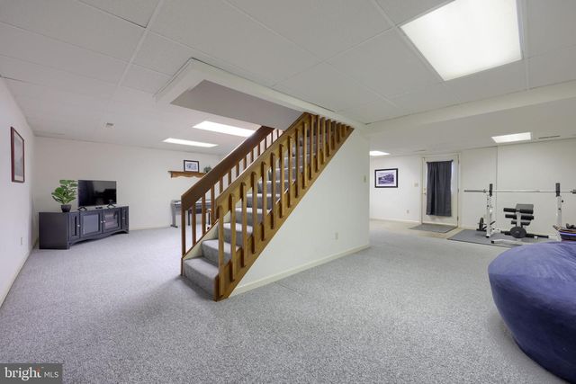 3949 BIRCHWOOD LN, Columbia, PA 17512
