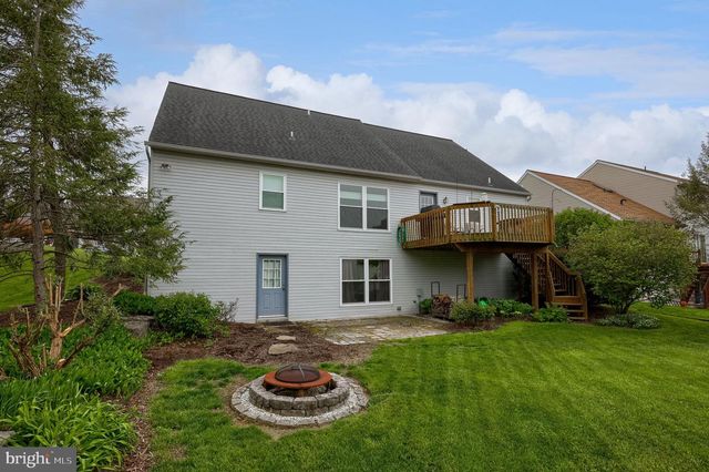 3949 BIRCHWOOD LN, Columbia, PA 17512