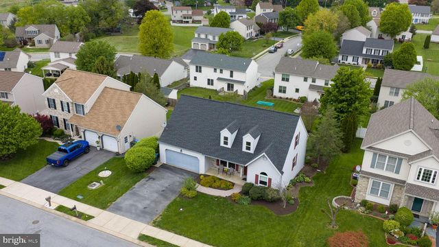 3949 BIRCHWOOD LN, Columbia, PA 17512