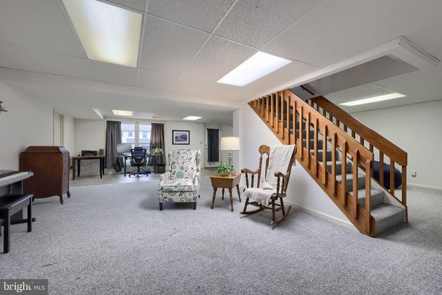 3949 BIRCHWOOD LN, Columbia, PA 17512